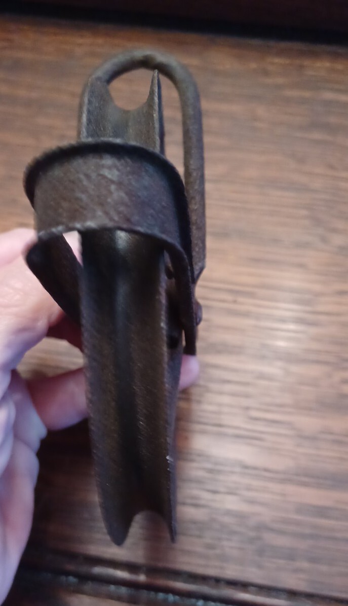 Antique Metal PULLY 5″ old bully