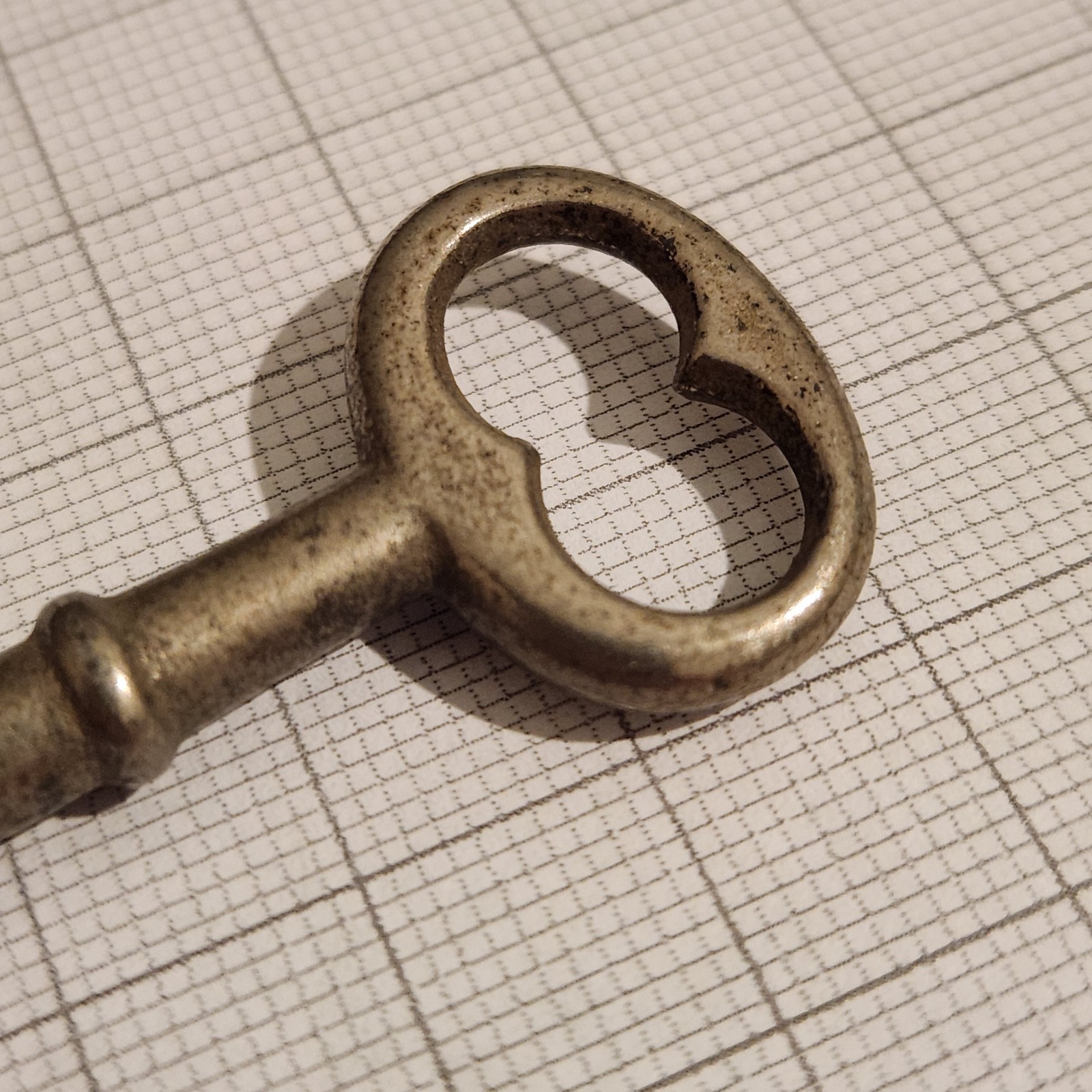 Antique Cast Iron Skeleton Key 3-1/2″ Solid Barrel #3 FULL DIMENSIONS