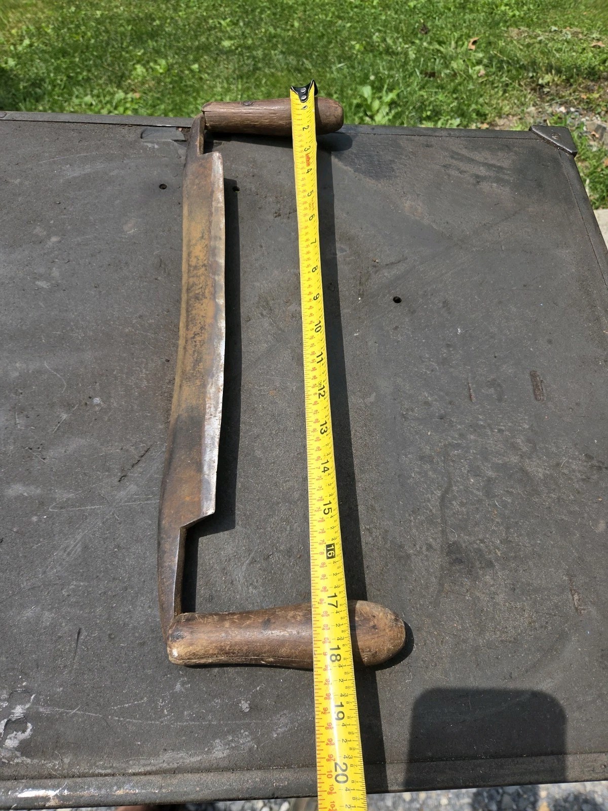 Antique W. BRADY Carpenter’s DRAW KNIFE See All Details And Pictures