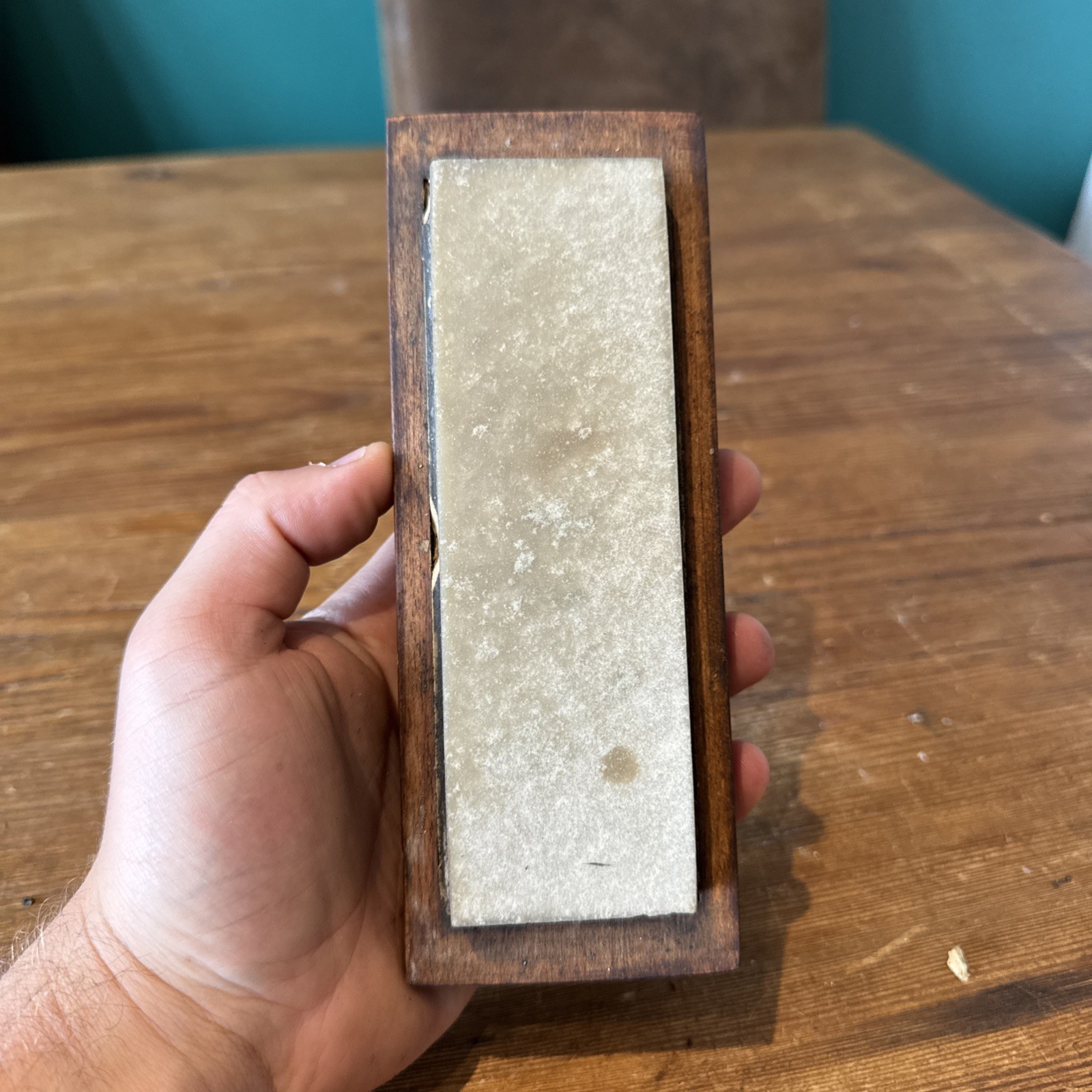 Vintage Natural boxed Washita Oilstone / Sharpening Stone
