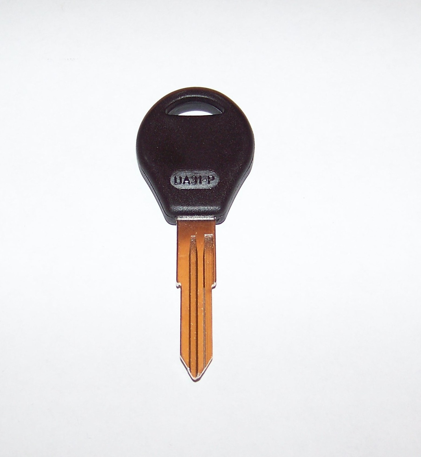 NEW UNCUT KEY BLANK DA31-P MOLDED PLASTIC AND NICKEL SUBARU NISSAN INFINITI