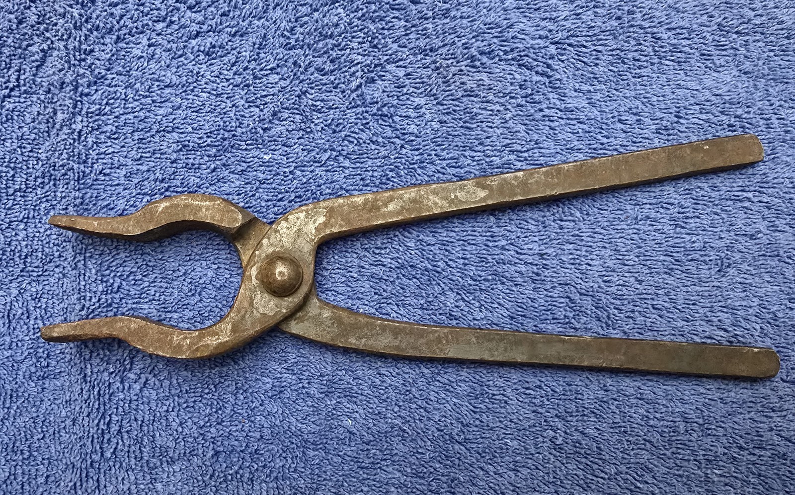 Vintage Rose Iron Works Farrier Pincers Antique Blacksmith Hoof Tool 9″ CLE Ohio