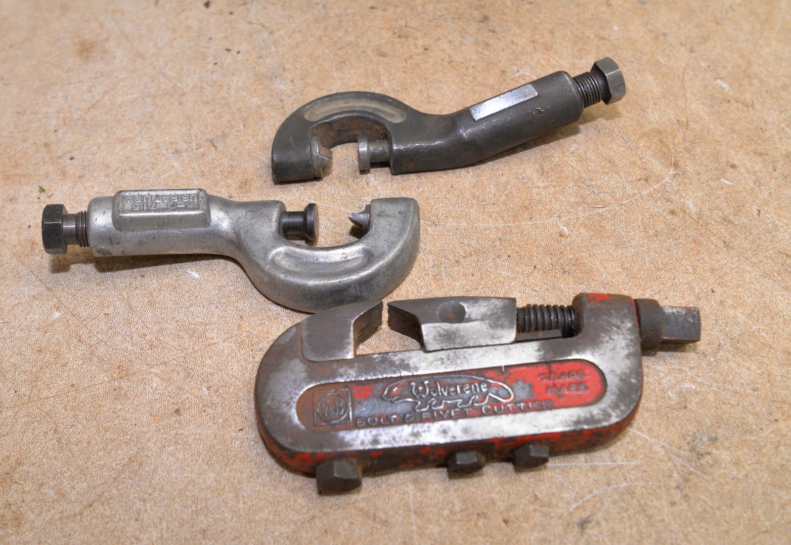 3 bolt & rivet cutter breaker V & B #1 K-D 716 & unmarked blacksmith tool lot