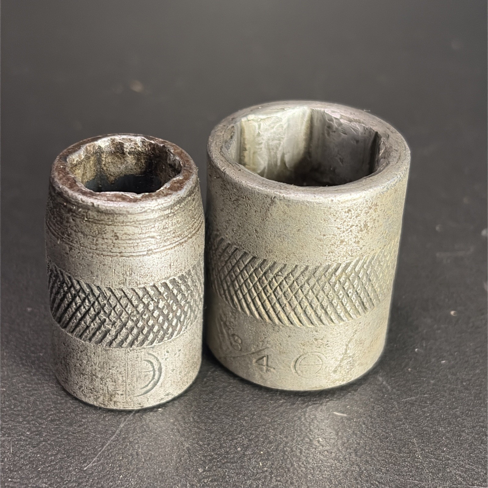 Vintage Hinsdale 1/2” 3/4”. 1/2″ Drive Circle H Knurled 6 Point Sockets Set.