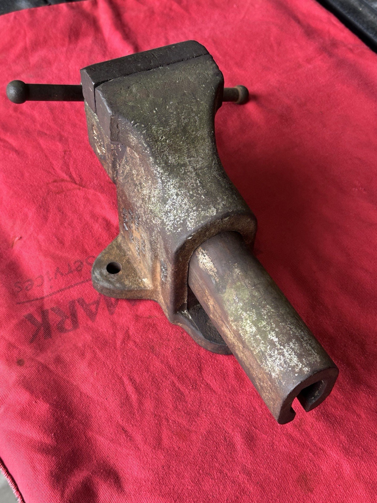 Vintage Erie Tool Works USA 4″ Fixed Base Bench Vise No 104 Erie Tool Works USA
