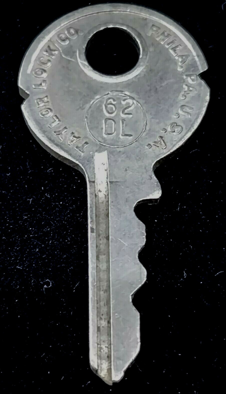 Vintage Key Taylor Lock Co UN3 62 DL Appx 1-5/8” Replacement Lock Cabinet Desk