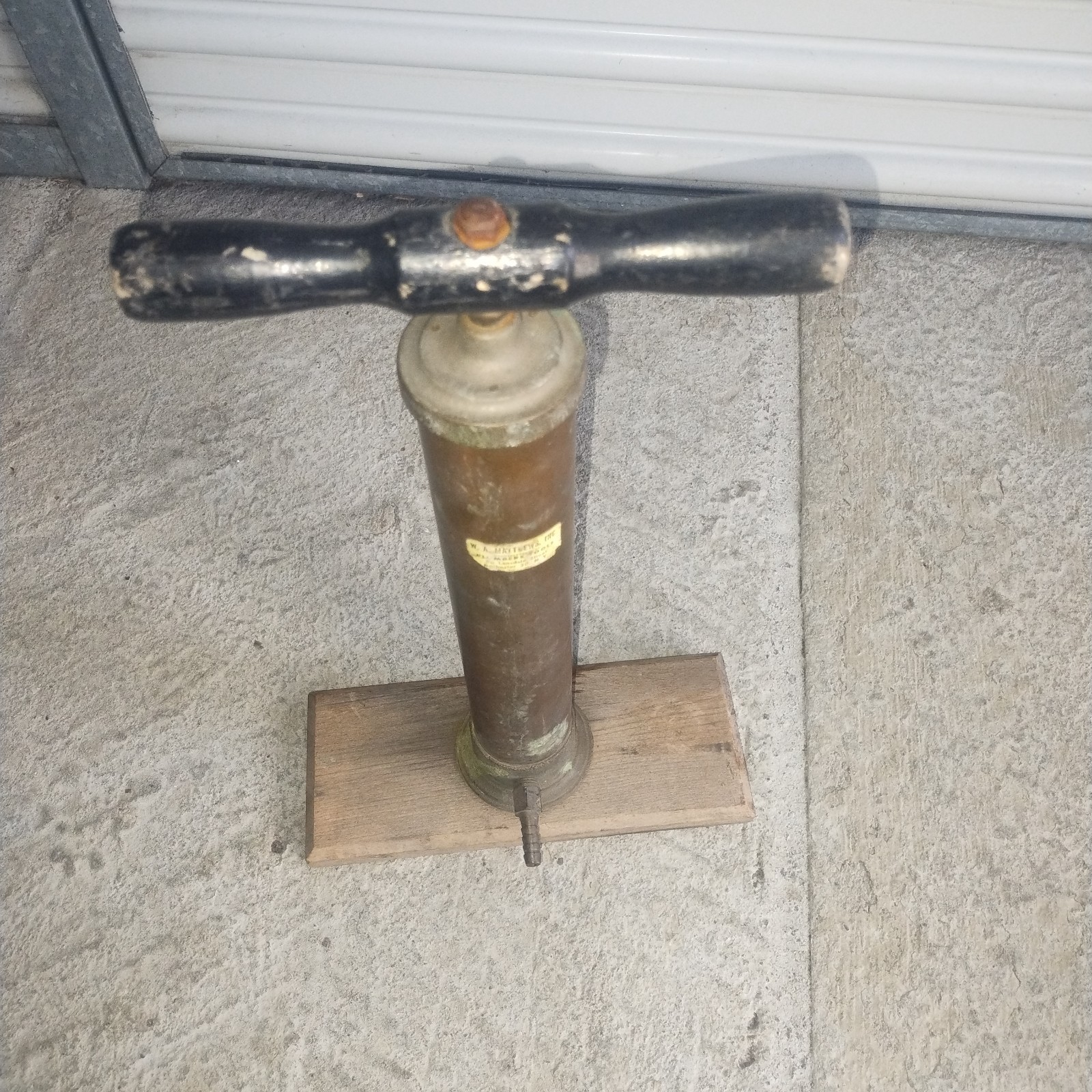 Vintage W.A. Matthews Rochester NY Plumber’s Hand Force Pump Brass T-Handle Wood