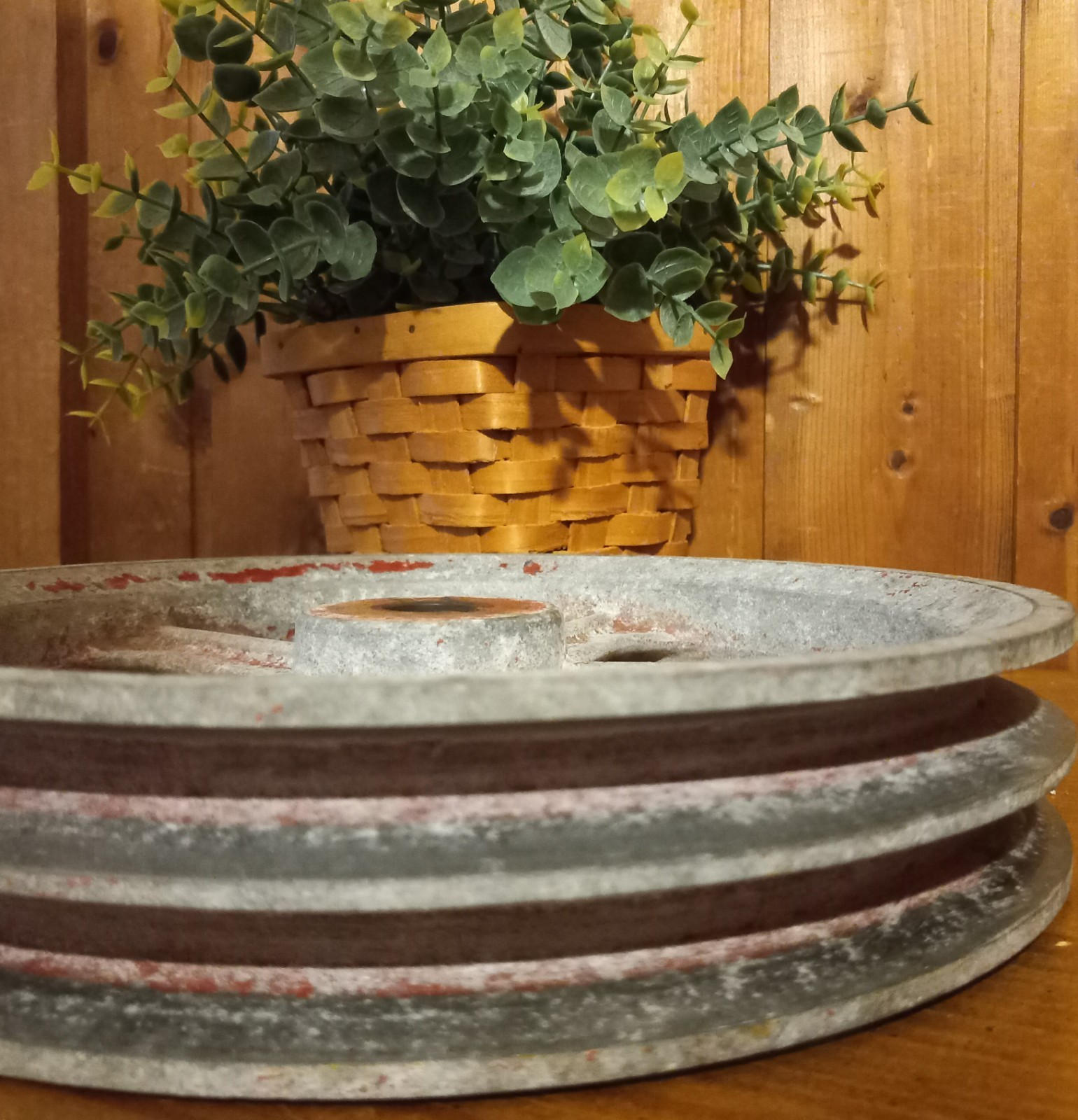 9″ Vintage Heavy Metal Industrial Pulley Wheel Painted Grooved Great Patina NICE
