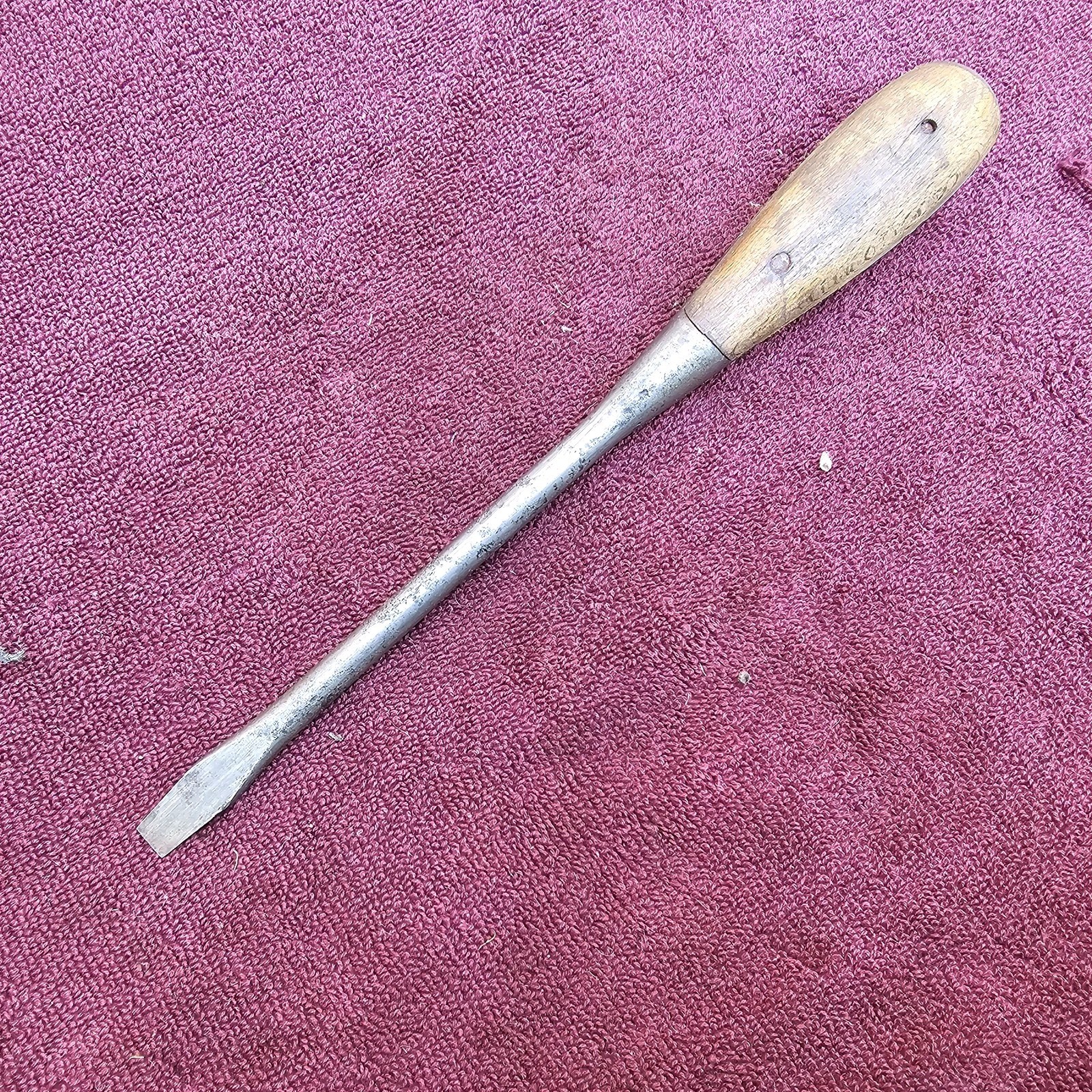 Vintage 11-1/8″ Irwin Perfect Handle Screwdriver. US of A