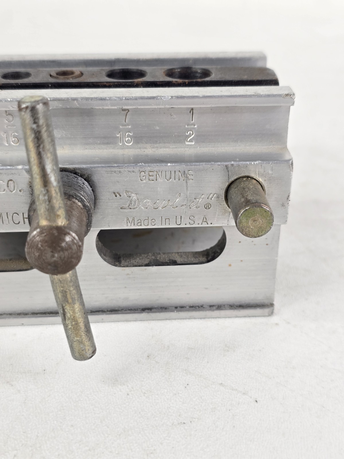 Genuine “Dowl-It” Jig Hastings, Michigan- USA – Heavy Well Made