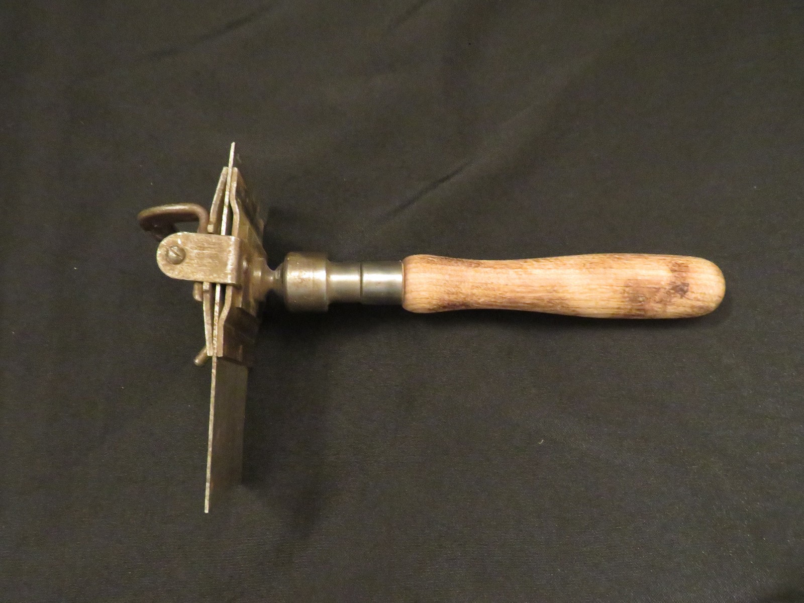 Vintage E C Atkins And Compant Silver Steel No “0” Cabinet Scraper, Pat Nov 1906