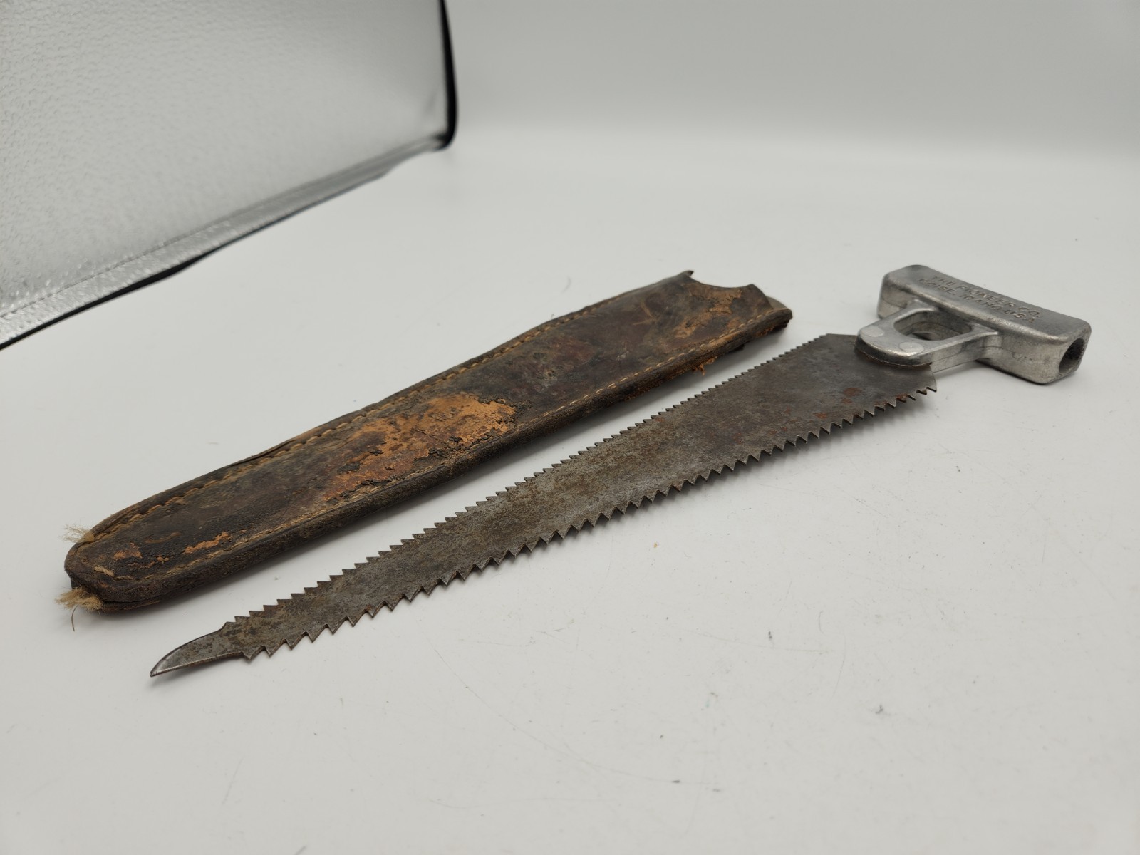 Vintage The Pioneer Co. Boise Idaho USA Knapp Sport Saw w/ Sheath *READ*