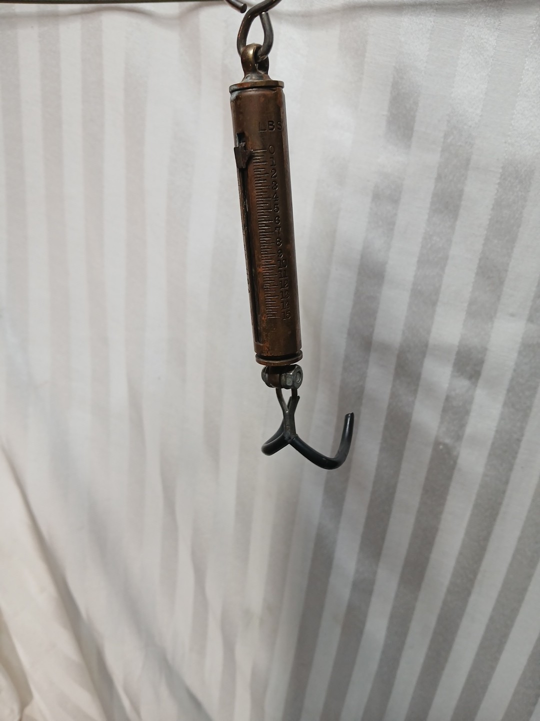 VINTAGE BRASS CHATILLON NY USA INST-T 15 LB TUBE HOOK SCALE Fish Hunting Duck 24