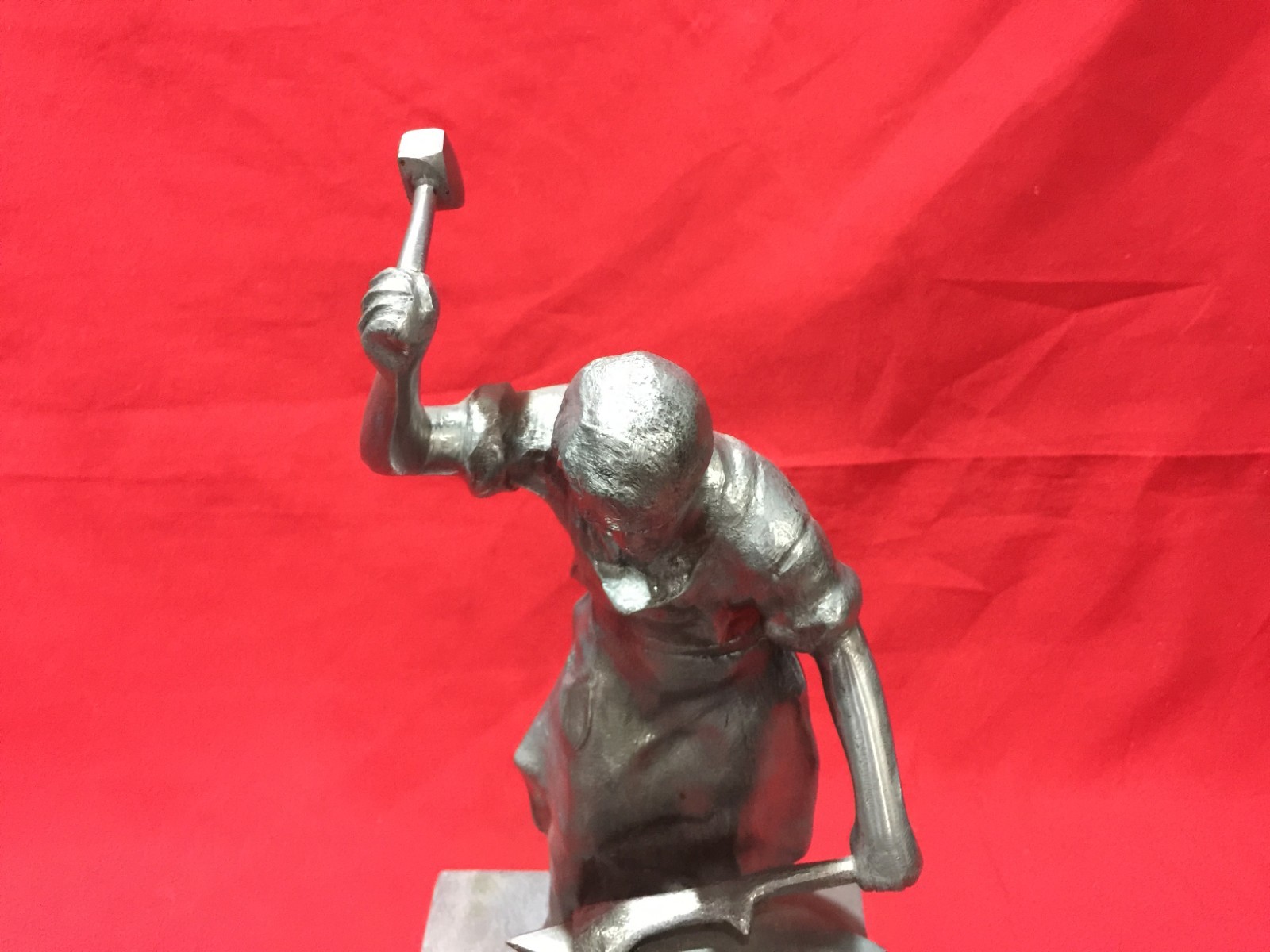 HUGE ALUMINIUM BLACKSMITH STATUE SCULPTURE CAST IRON STEEL FOUNDRY WORKER