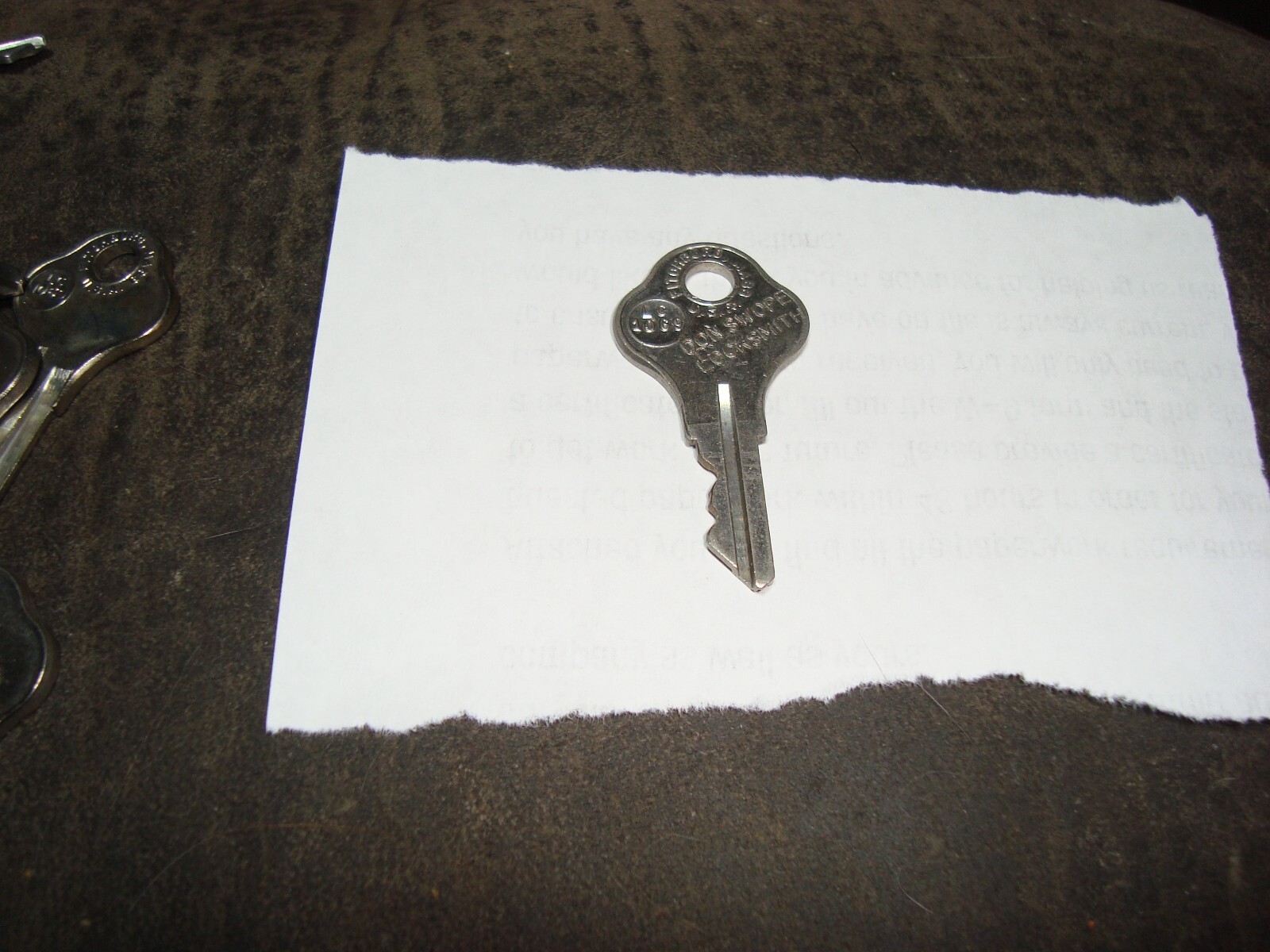 1 Lane Cedar Chest Key for Pre-1987 Chests LC1069 See Description