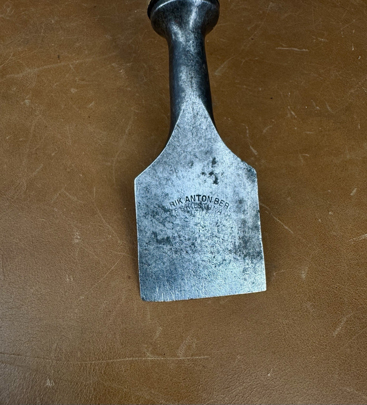 Vintage E.A BERG ESKILSTUNA 1-1/4″ Butt Chisel, Restored w/Curly Maple Handle!