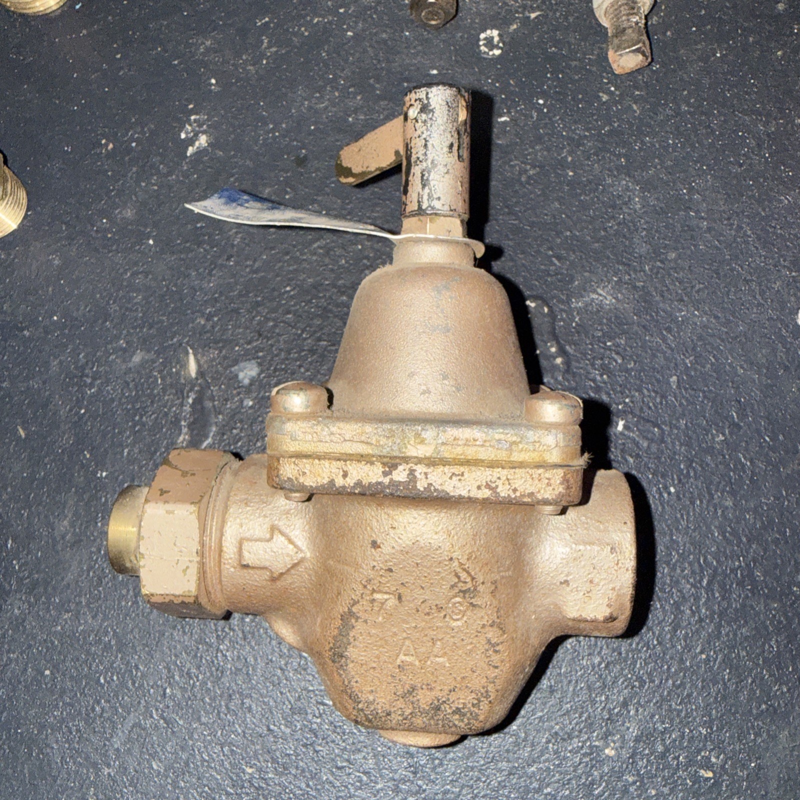 Watts Sb1156f Pressure Regulator, 1/2 In, Sweat By Thread 10 To 25 Psi