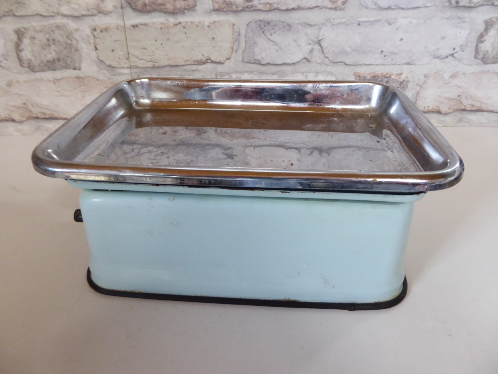 Vintage Royal Tower Pale Blue Enamel / Chrome Beam Kitchen Scales