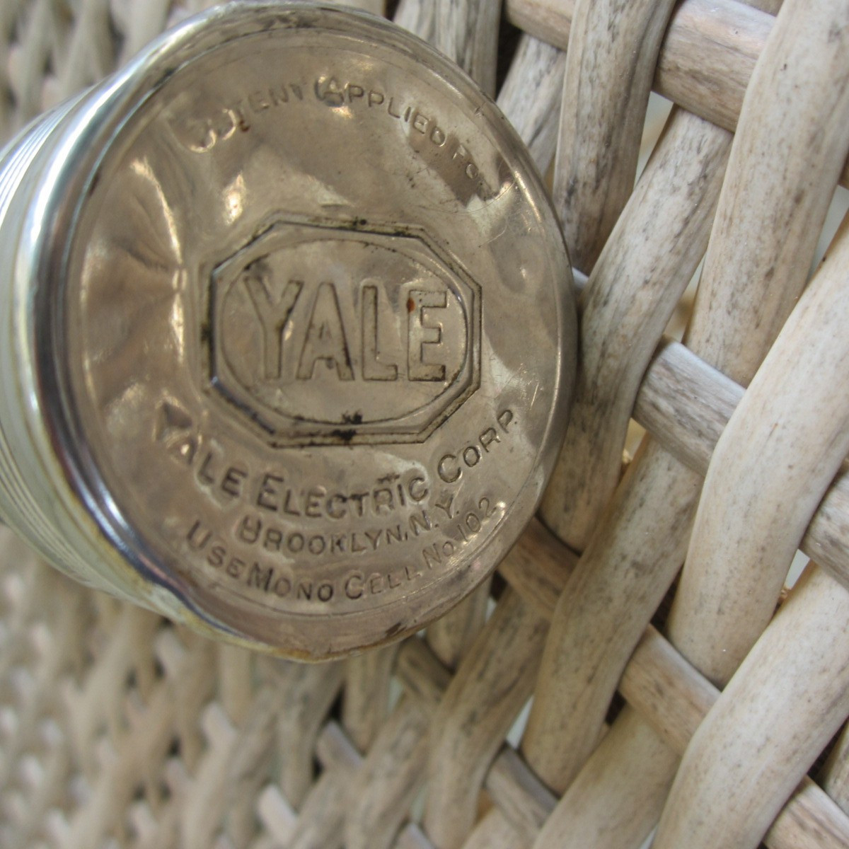 Vintage 1920S Yale Electric Company Fisheye Flashlight WORKS Convex