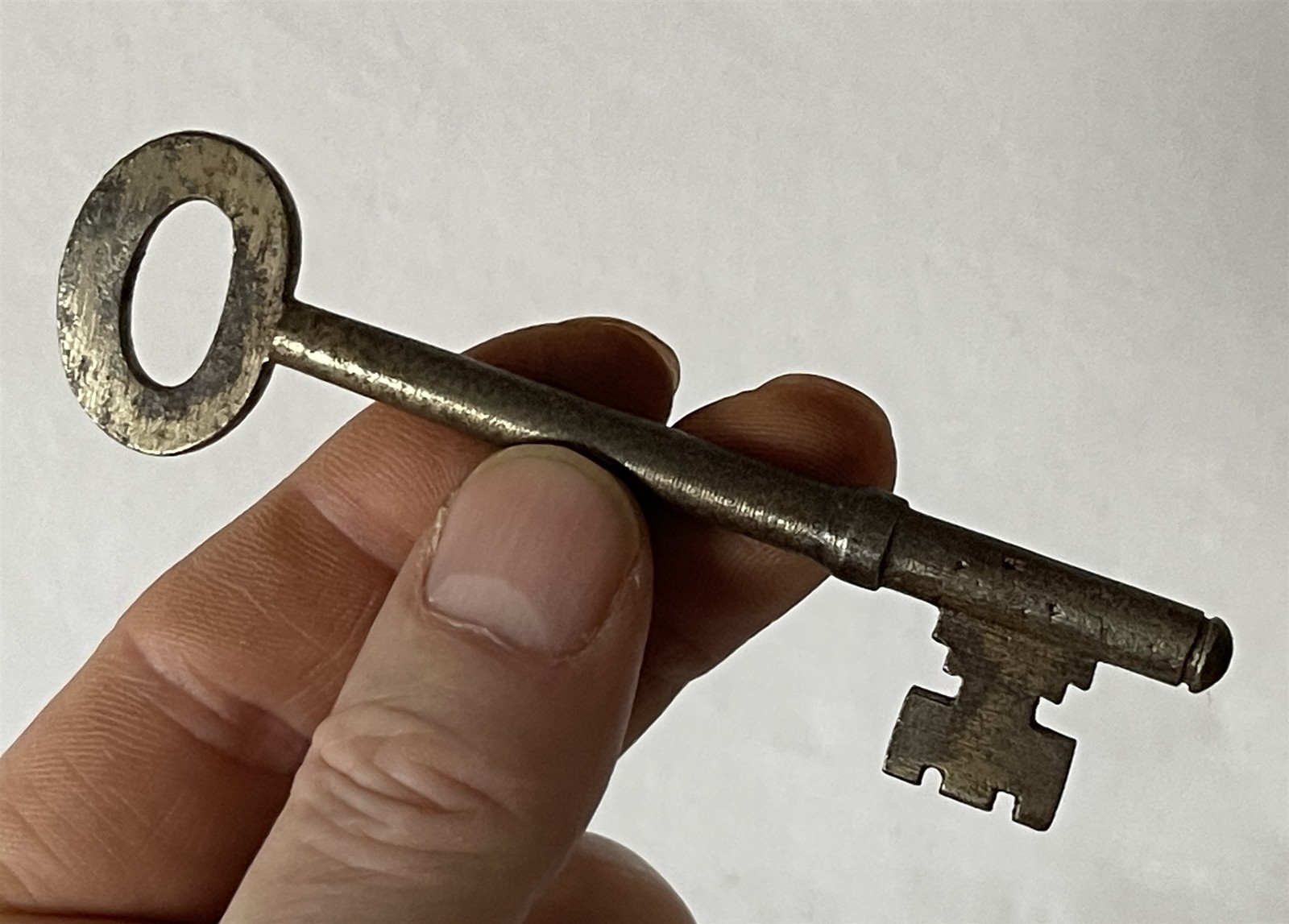 ~10cm Long Vintage Metal Skeleton / Ornament / Escape Room Key #pC197