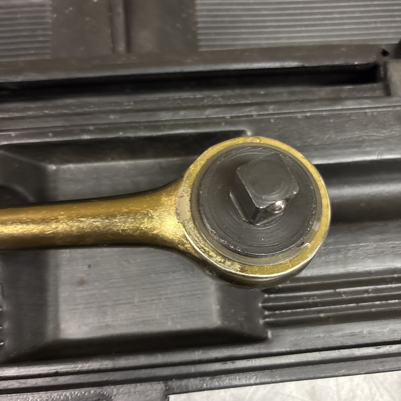 VTG Chrysler Master Technician MTSC Award Gold 1/2″ Ratchet w/Case