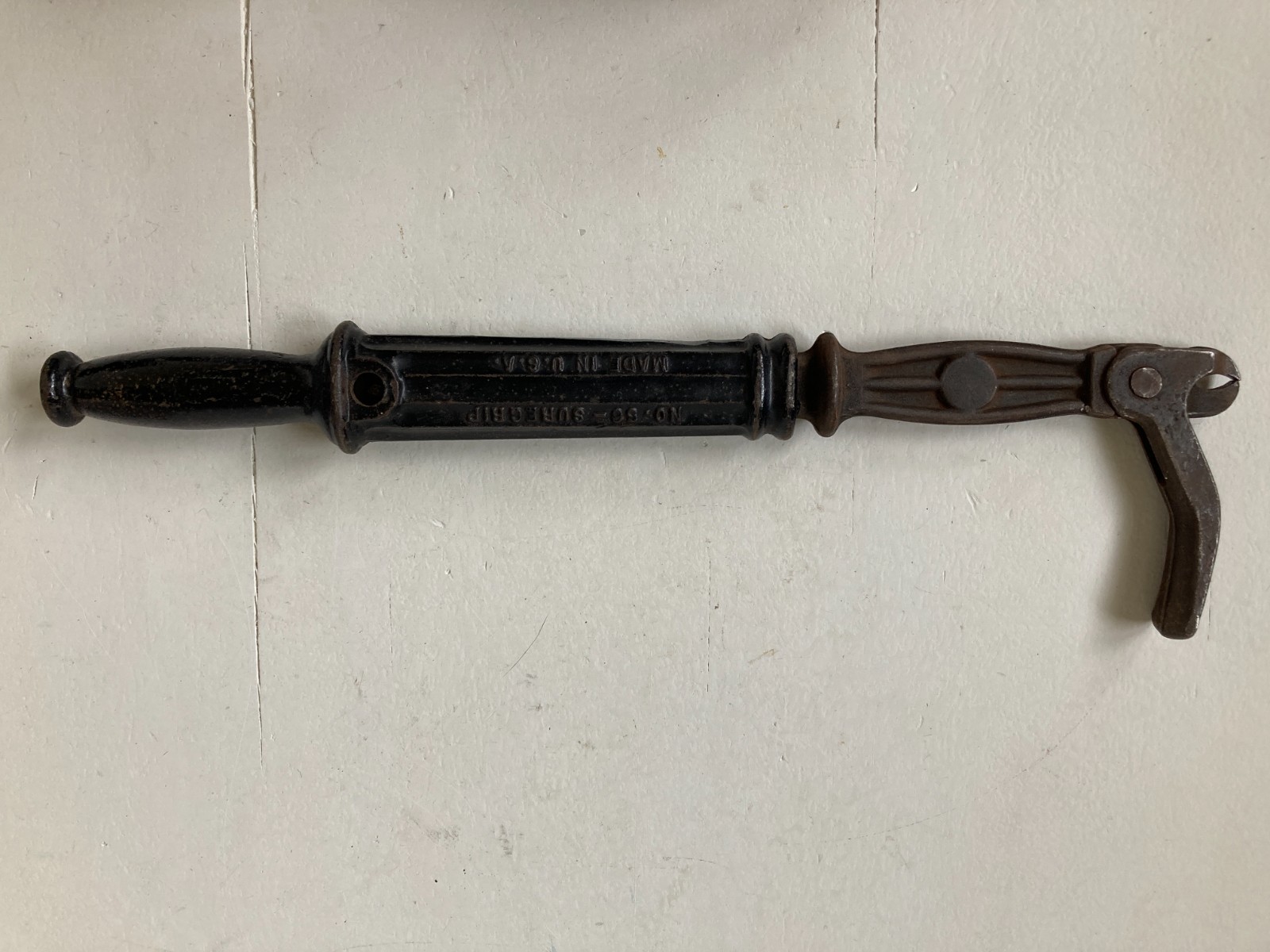 Suregrip No. 56 Vintage Bridgeport Nail Puller 18-24″ Made In USA