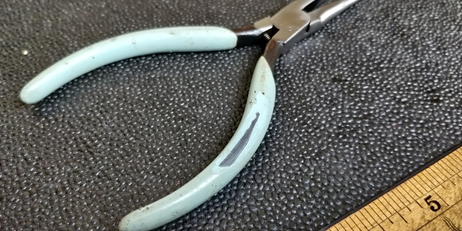 UTICA B-5318 Precision Needle Nose Pliers
