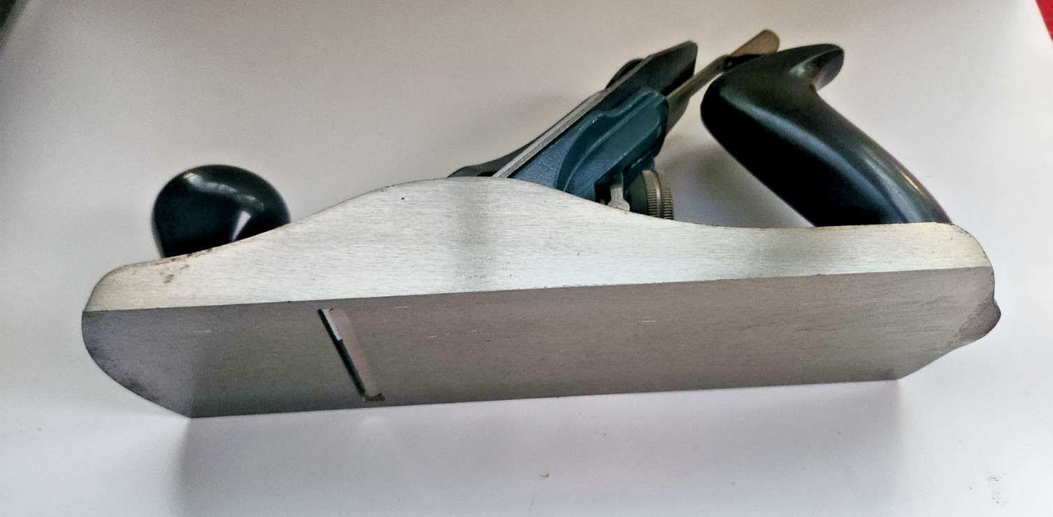 Vintage STANLEY No. 0557B Hand Wood Plane Woodworking Tool USA 9.5″ x 2.5″