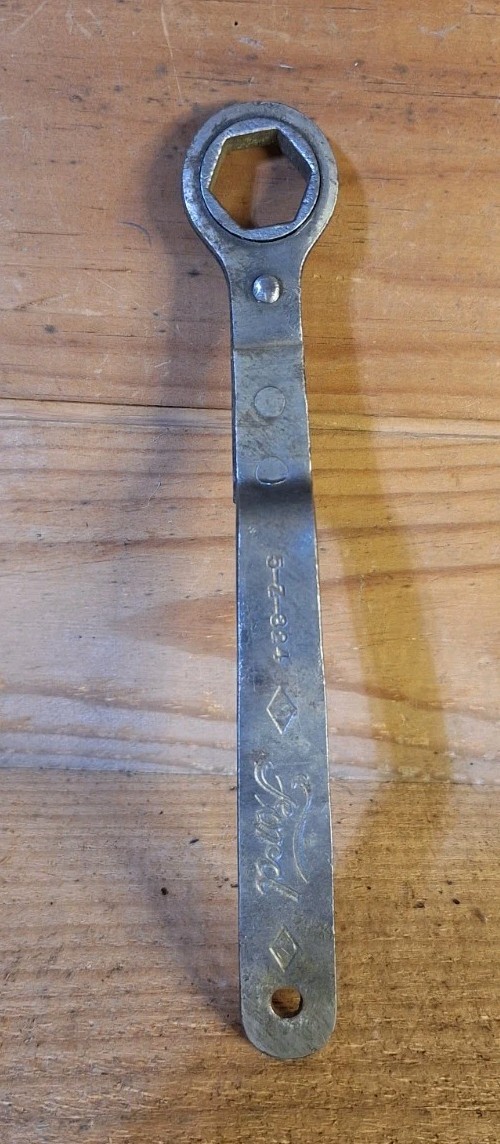 Vintage Ford Ratcheting Wrench 5-Z-324