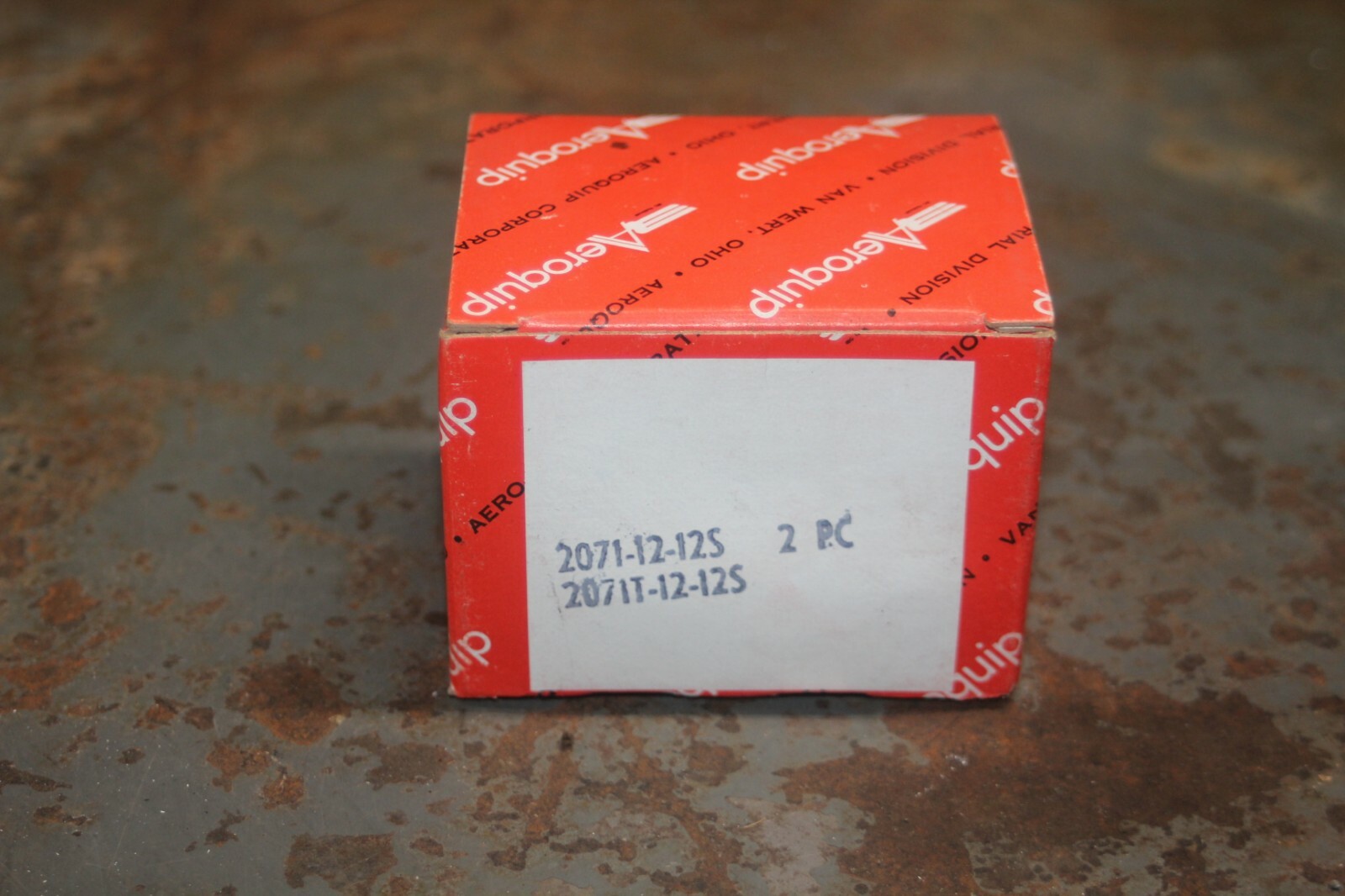 Aeroquip 90 Degree Swivel Nut Elbow 2071-12-12S 2 Pc