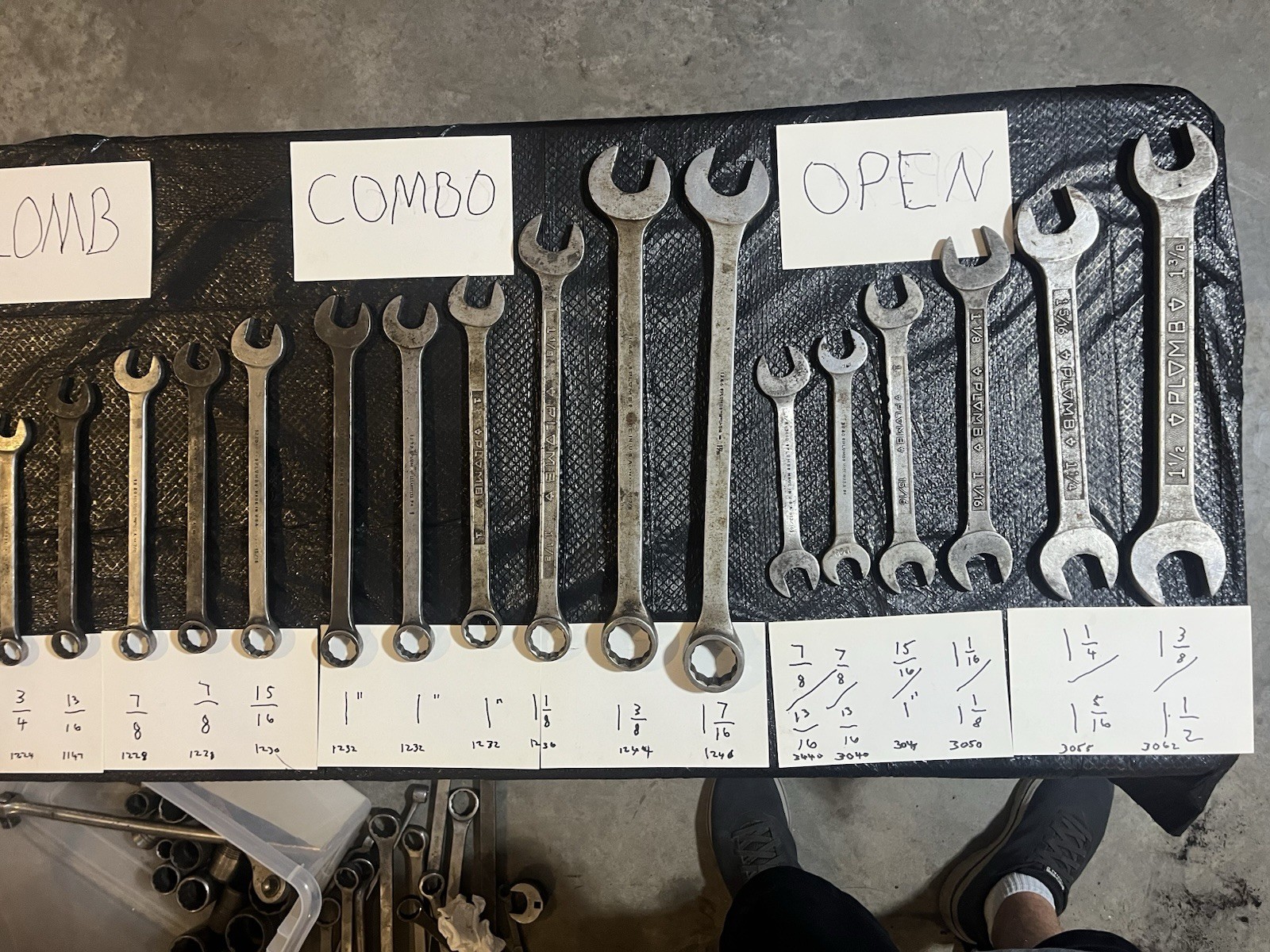 Plomb Antique Vintage Wrenches Set