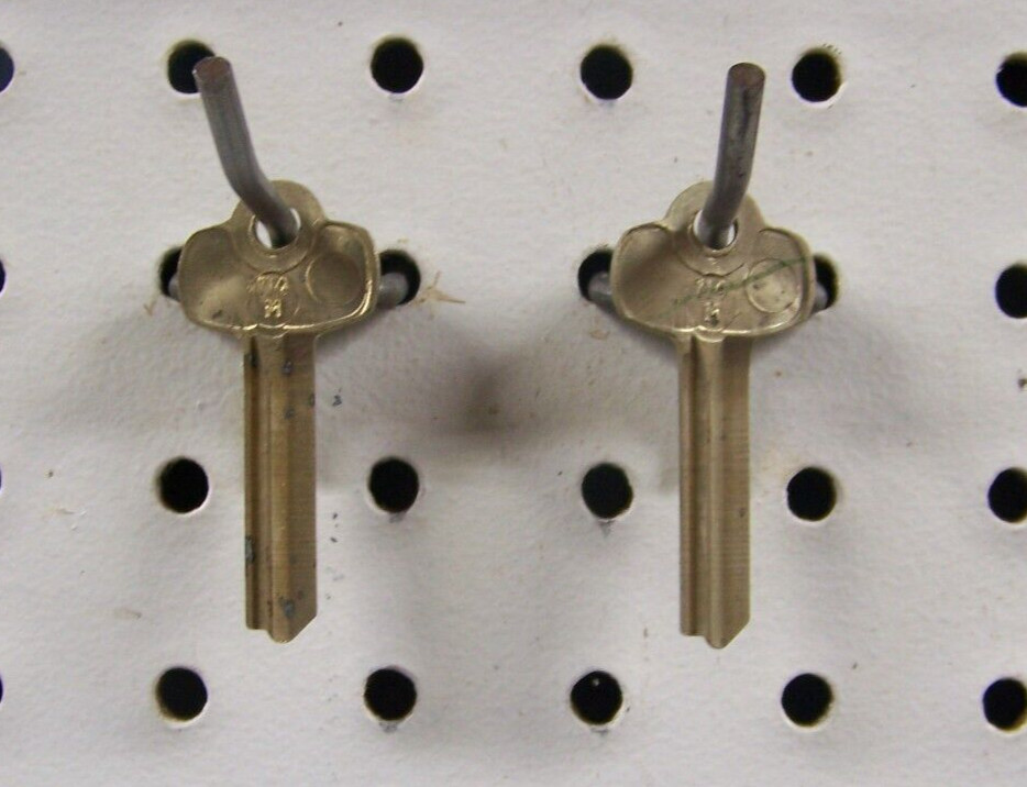 Two Taylor Lock Co. key blanks 114E, Best Lock E Sec 6-pin length-AKA-ilco 1114E