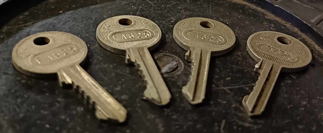 CLASSIC CAR KEYS ROMAC FA SERIES 501 – 625 ORIGINAL KEY