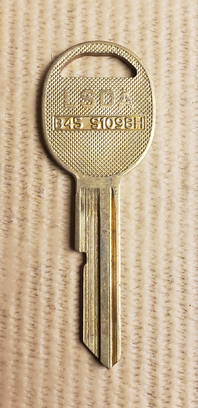 LSDA – B45 – S1098H – Key Blank