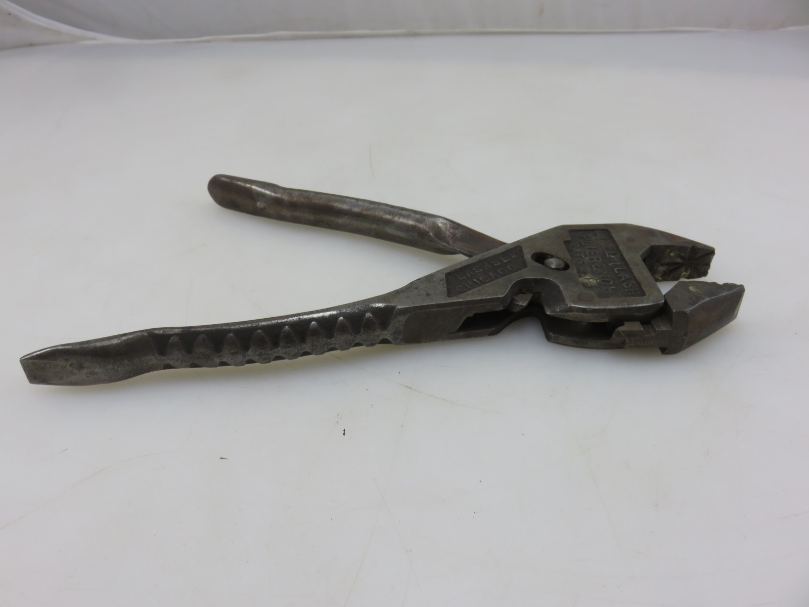 Flashsls Eifel Flash Plierench Geared Pliers 9″ Long Antique Made In Chicago USA
