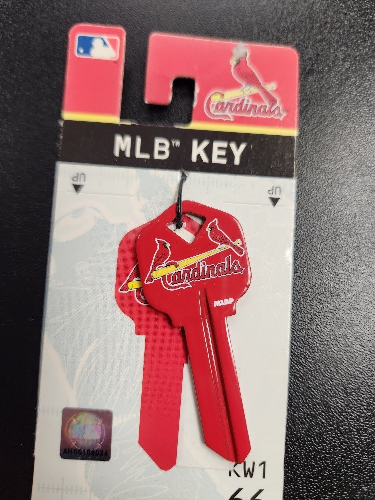 SMALL MLB ST. LOUIS CARDINALS KWIKSET KW1/KW10 KEYBLANK – READ DETAILS BELOW