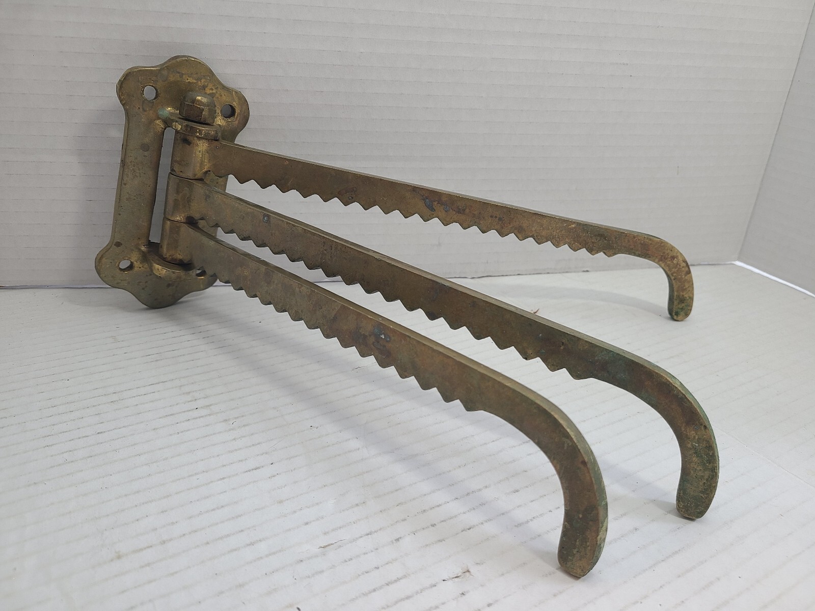Antique Brass Heavy 3 Arm Swinging Towel Bar Coat Rack Victorian Early 1900s