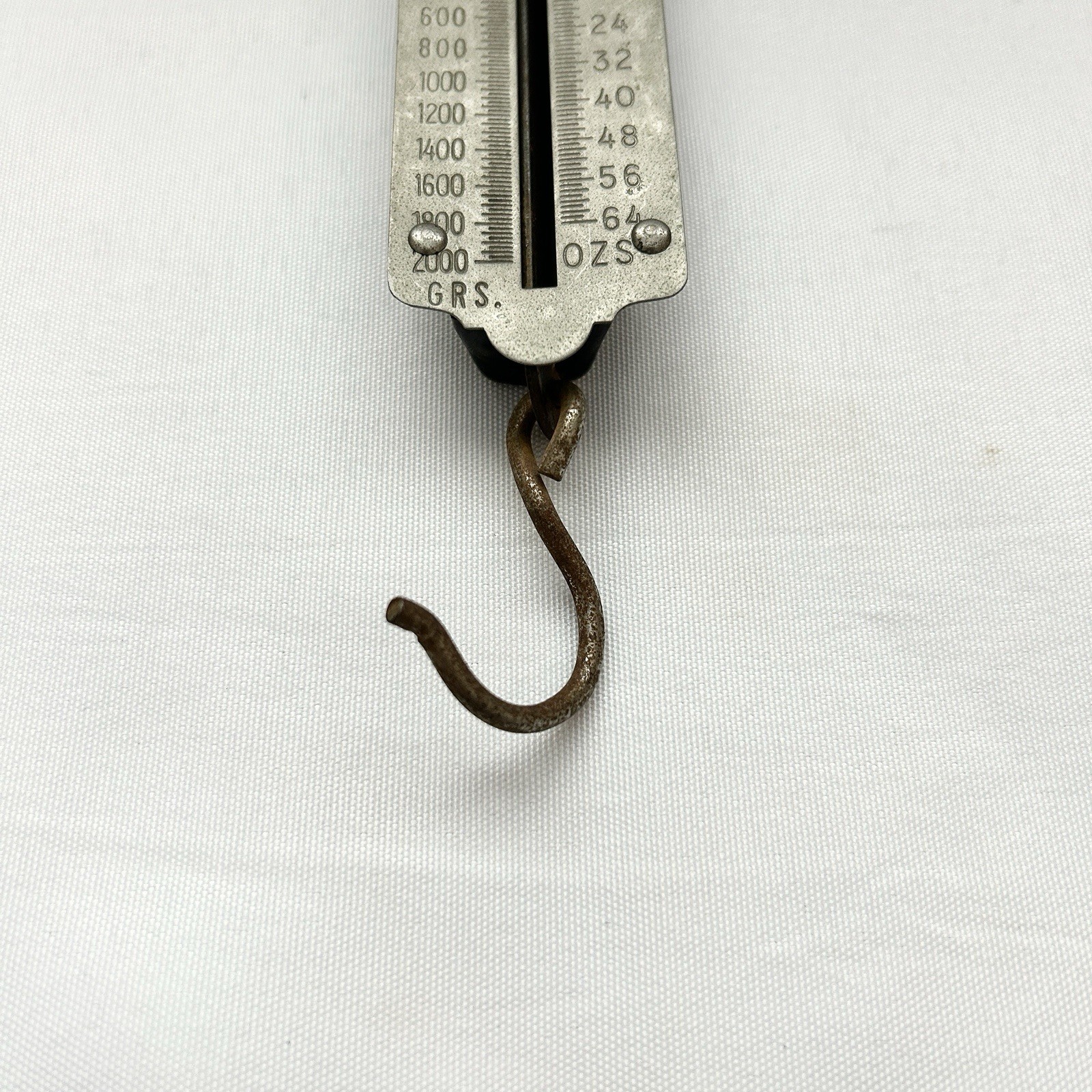 Vintage Chatillon Scale 64 OZ, 2000 Grams Hanging Metal Scale New York USA