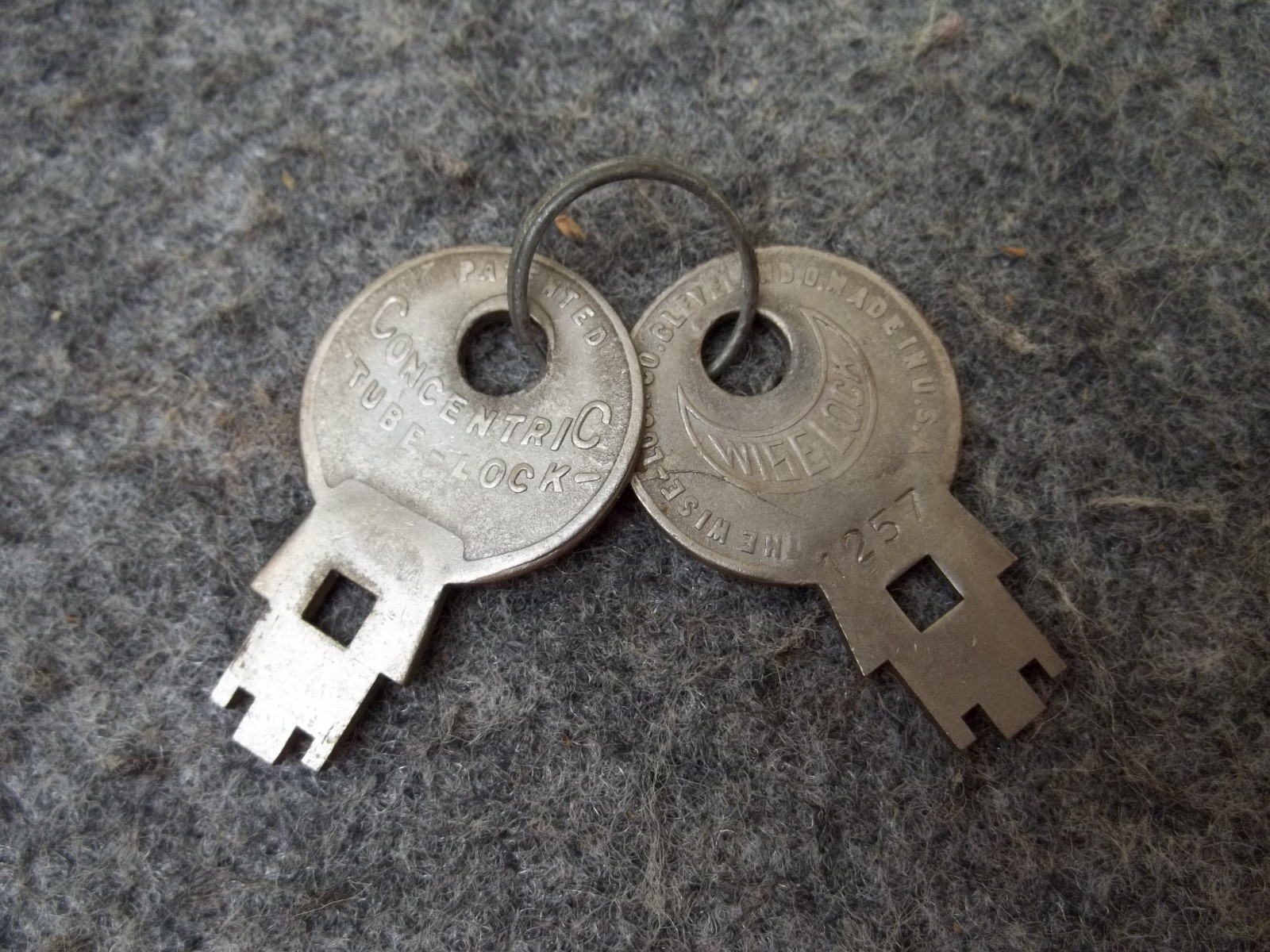 2 Vintage Concentric Tube Lock Key Keys # 1257 FREE SHIP