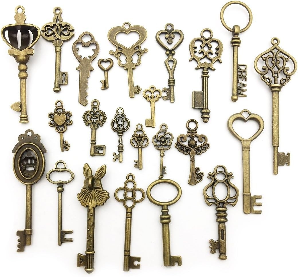 Versatile Vintage Skeleton Key Set – 46 Bronze Charms for Creative DIY Lovers