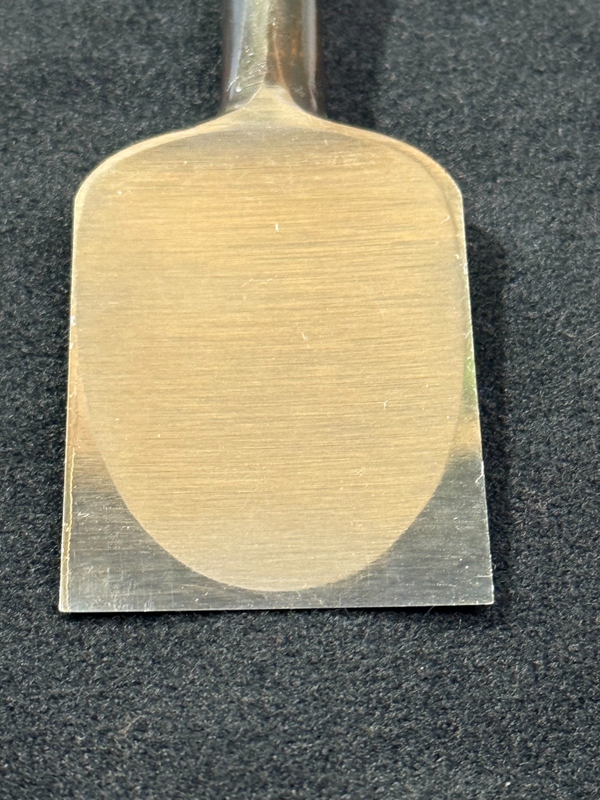 Japanese Chisel oire nomi “Kikuhiromaru” 42mm Wood working tool 菊弘丸
