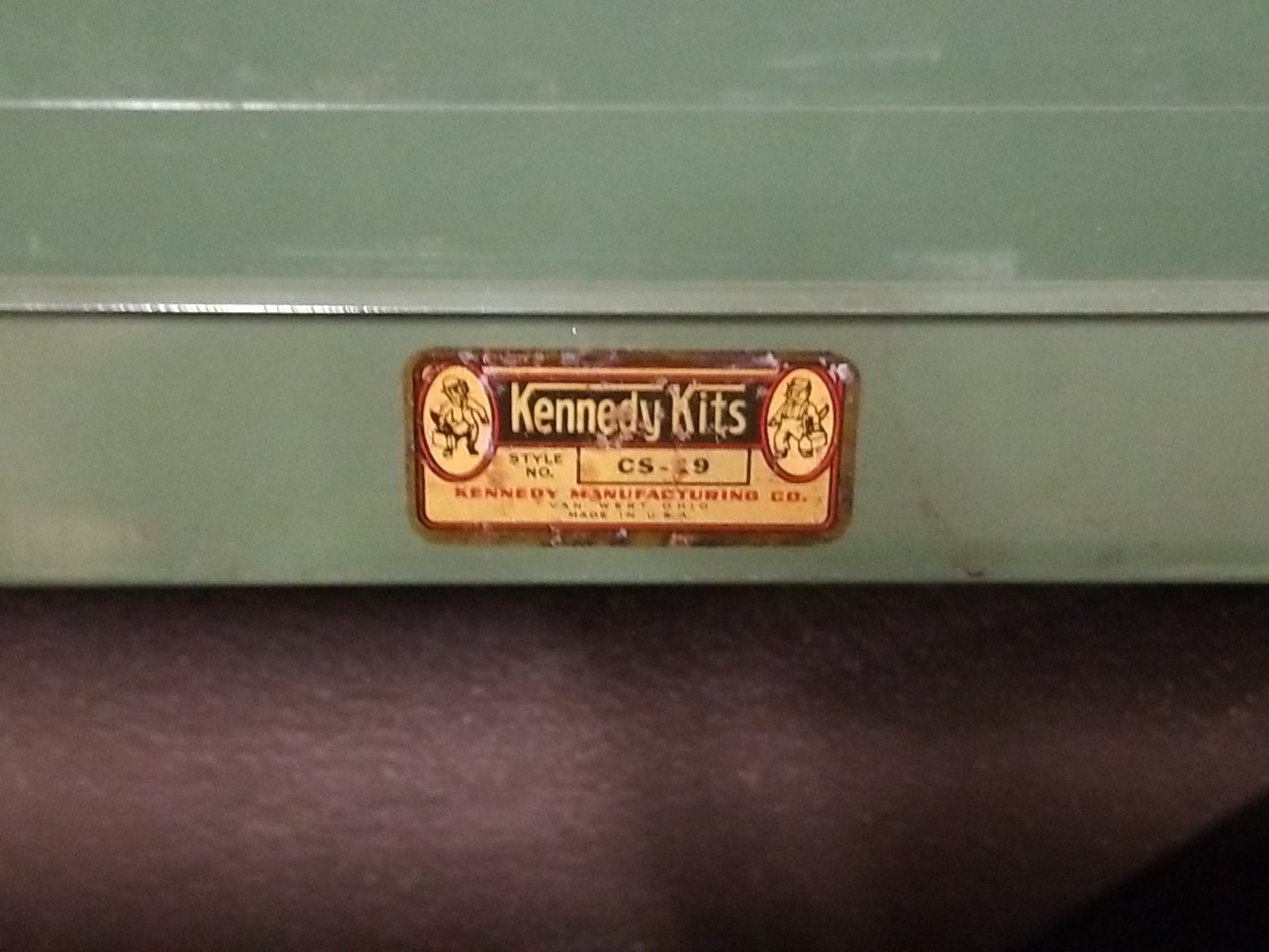 Vtg Kennedy Kits Cantilever Toolbox CS-19 Brown Exterior Green Tray 19x7x7