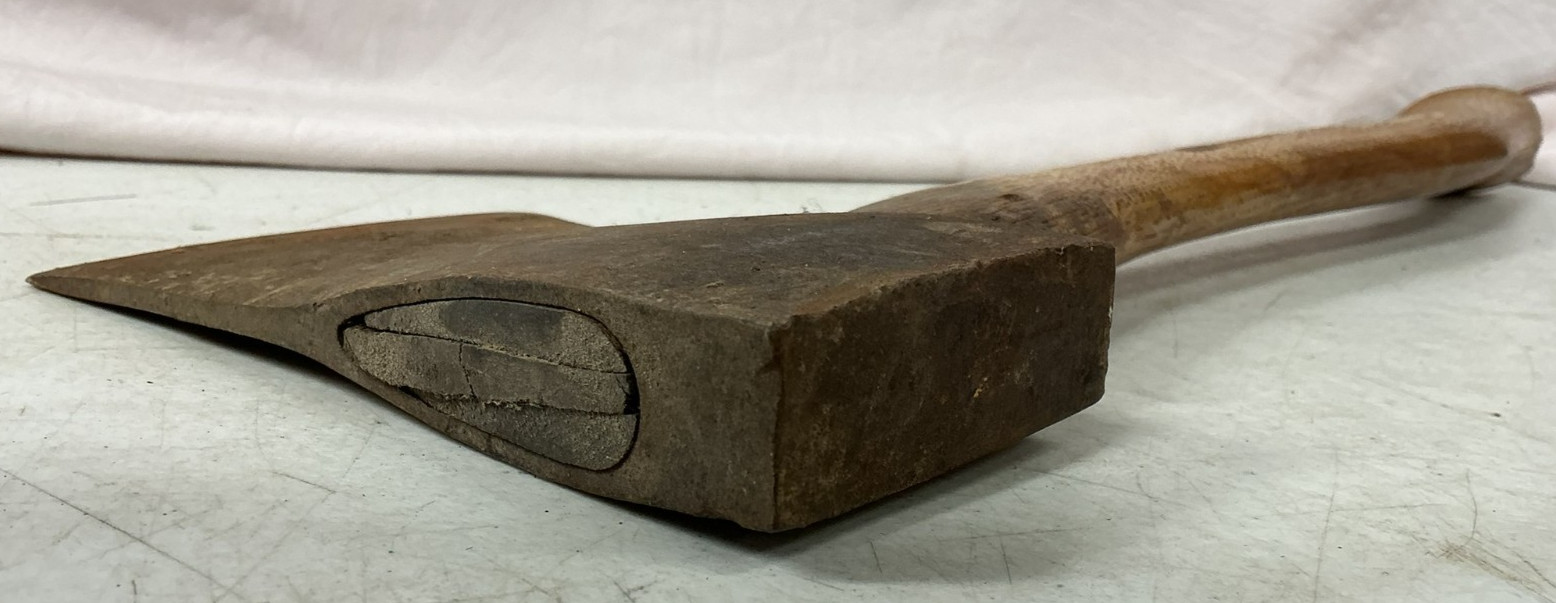 Vintage 2 1/4 Lb Firestone De Luxe Single Bit House Axe Original Handle