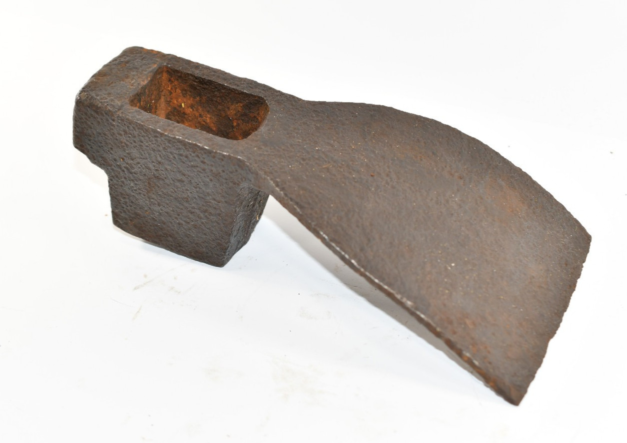 Vintage Antique Adze 4-1/2” Blade 4 Lbs 9ozs Hewing Garden tool O229