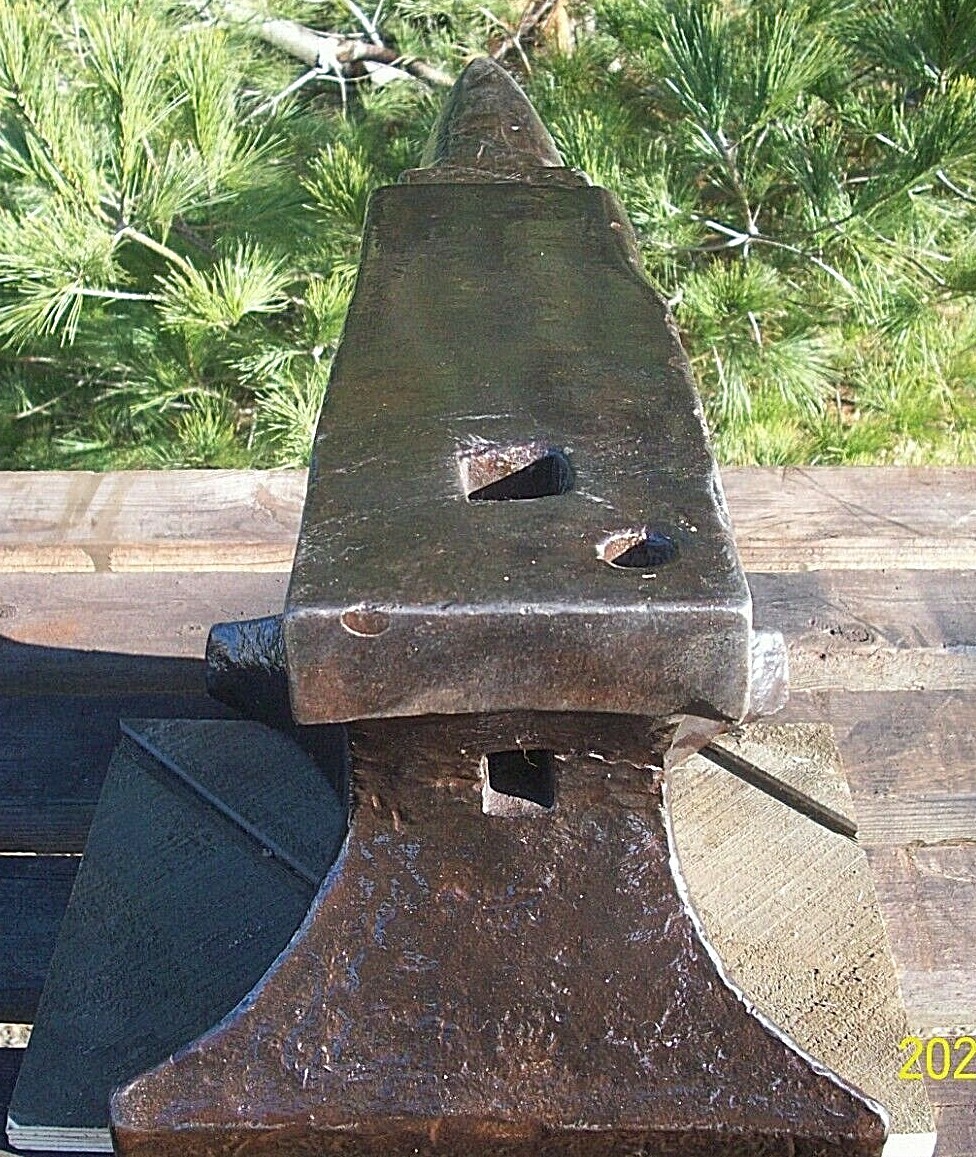 1820-1835 M & H Armitage Mouse Hole Anvil 1-2-17 185 Lb LOCAL PICKUP PREFERRED