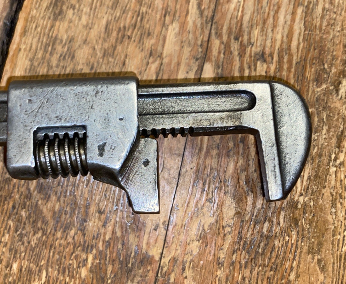 WW2 SNAIL BRAND F TYPE ADJUSTABLE WRENCH 9″ BROAD ARROW STAMP BRITISH MADE TOOLS