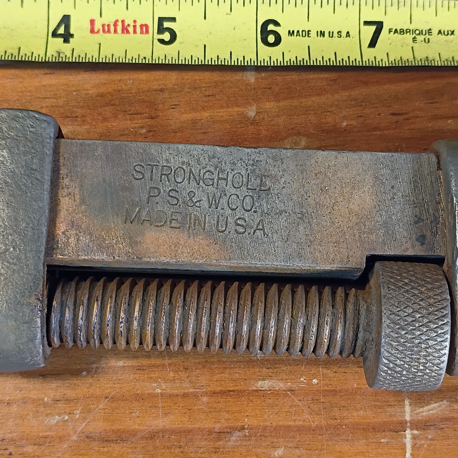 Antique 1920s Or Older P.S. & W. Co. Stronghold 15″ Pipe Monkey Wrench