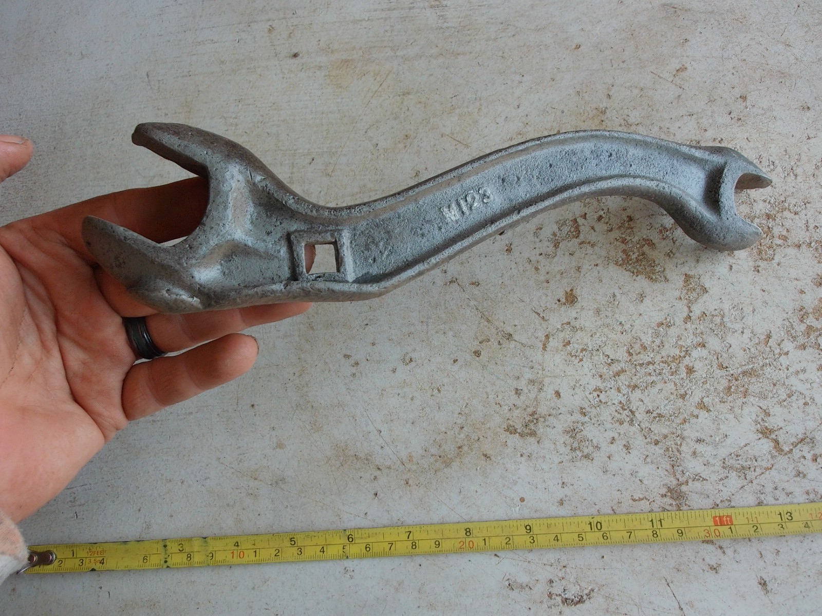 Antique Farm Implement Wrench Tool Deere & Co. M123 Only 1 on eBay Lot 26-22-Z10