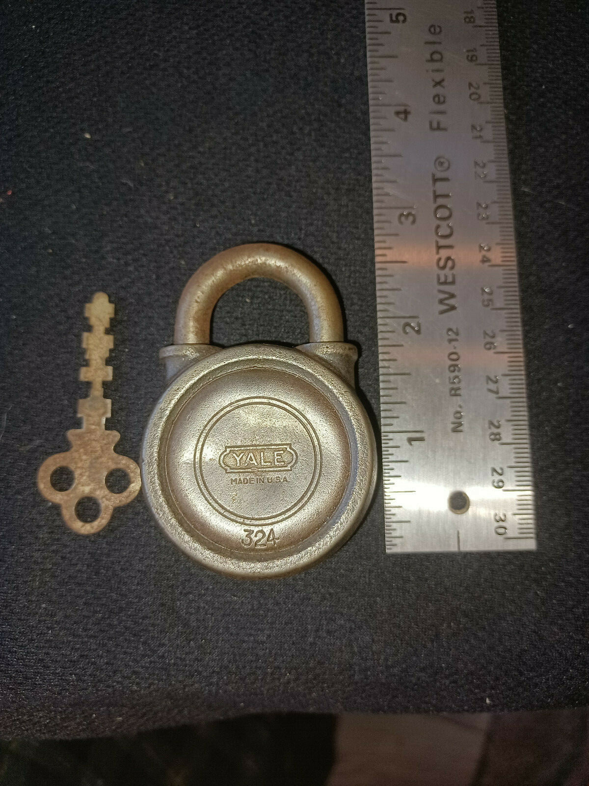 ANTIQUE YALE & TOWNE #324 PADLOCK IN EXCELLENT WORKING CONDITION WITH ORIGINAL K