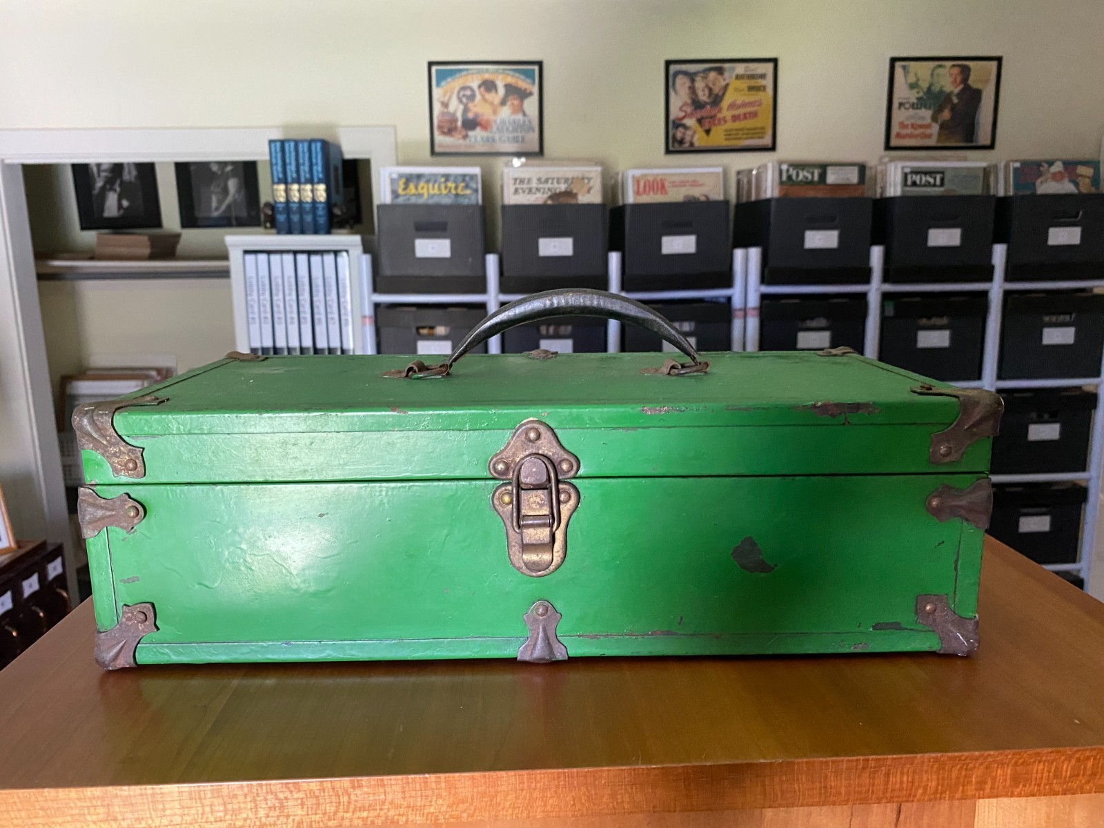 Vintage Traditional Green Wood 15.5″ L x 7.25″ W x 4.7.5″ H Toolbox- Great shape